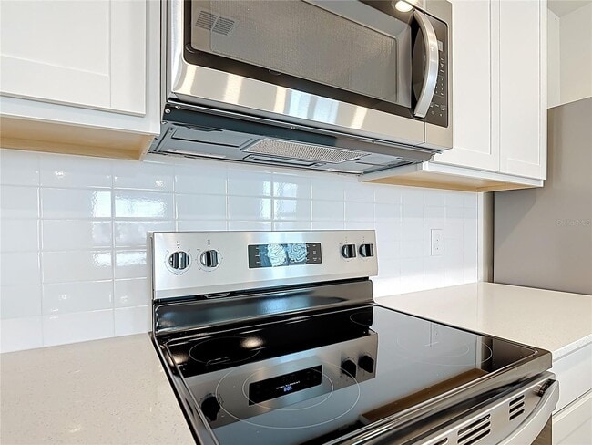 Building Photo - 2233 Southbury Dr