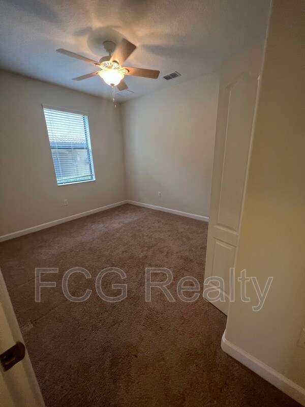 Building Photo - 1239 Long Cove Loop