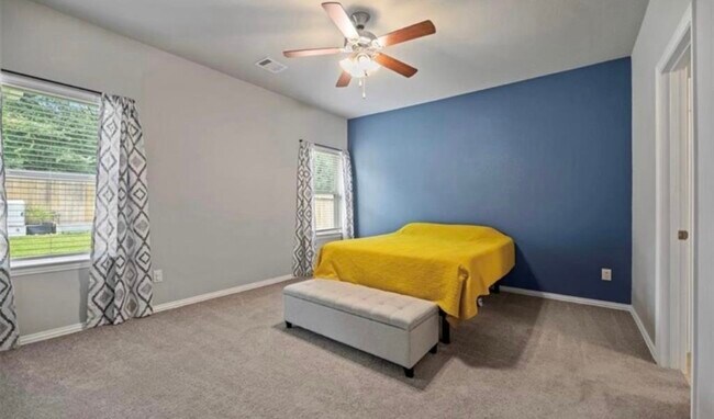 Building Photo - 31606 Heguy Pass