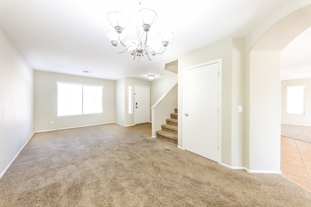 Building Photo - 2319 W Running Deer Trl