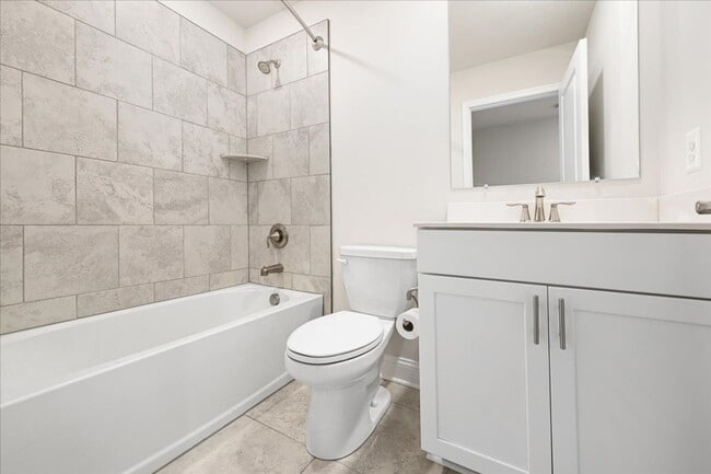 Building Photo - 1 month free with 24-month lease! Attracti...