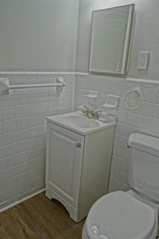 Building Photo - 2903 Bayless Dr SW