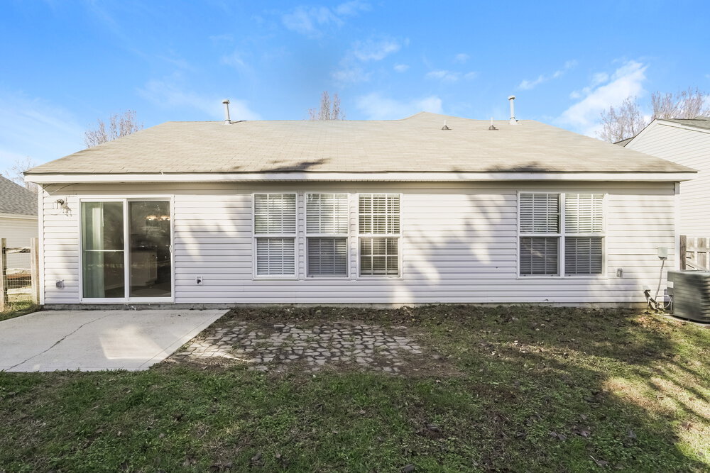 Building Photo - 8224 Fox Swamp Rd