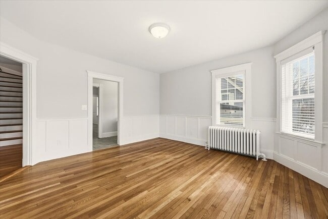 Building Photo - 22 Lewis St