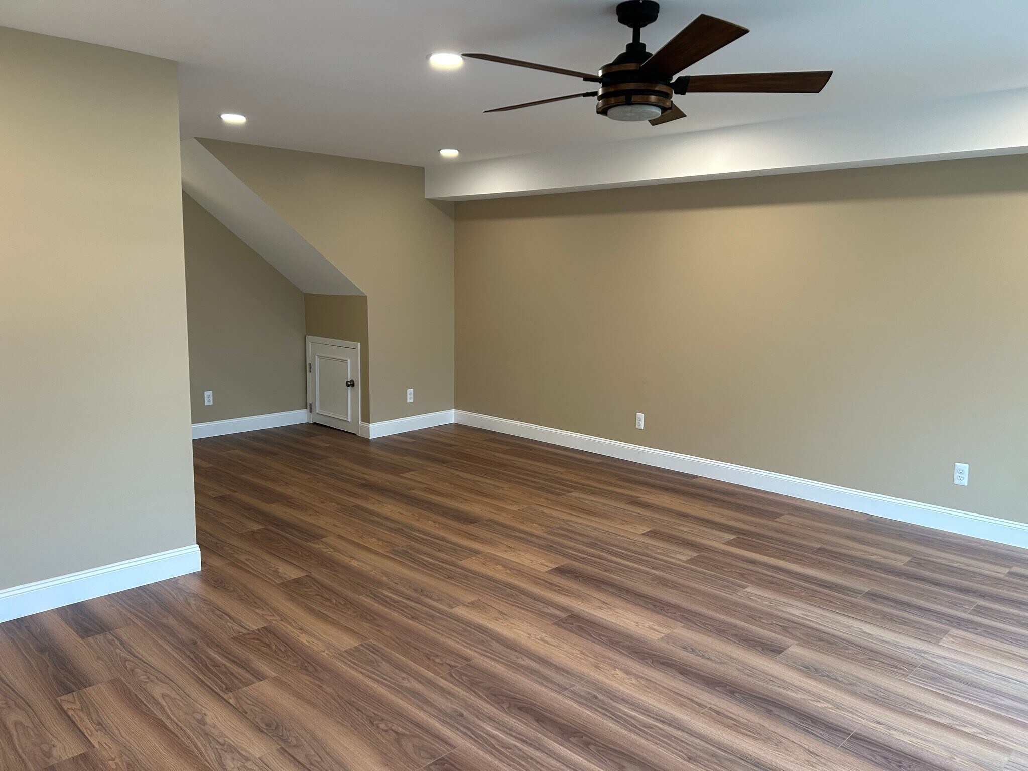 Building Photo - 13 Inwood Terrace