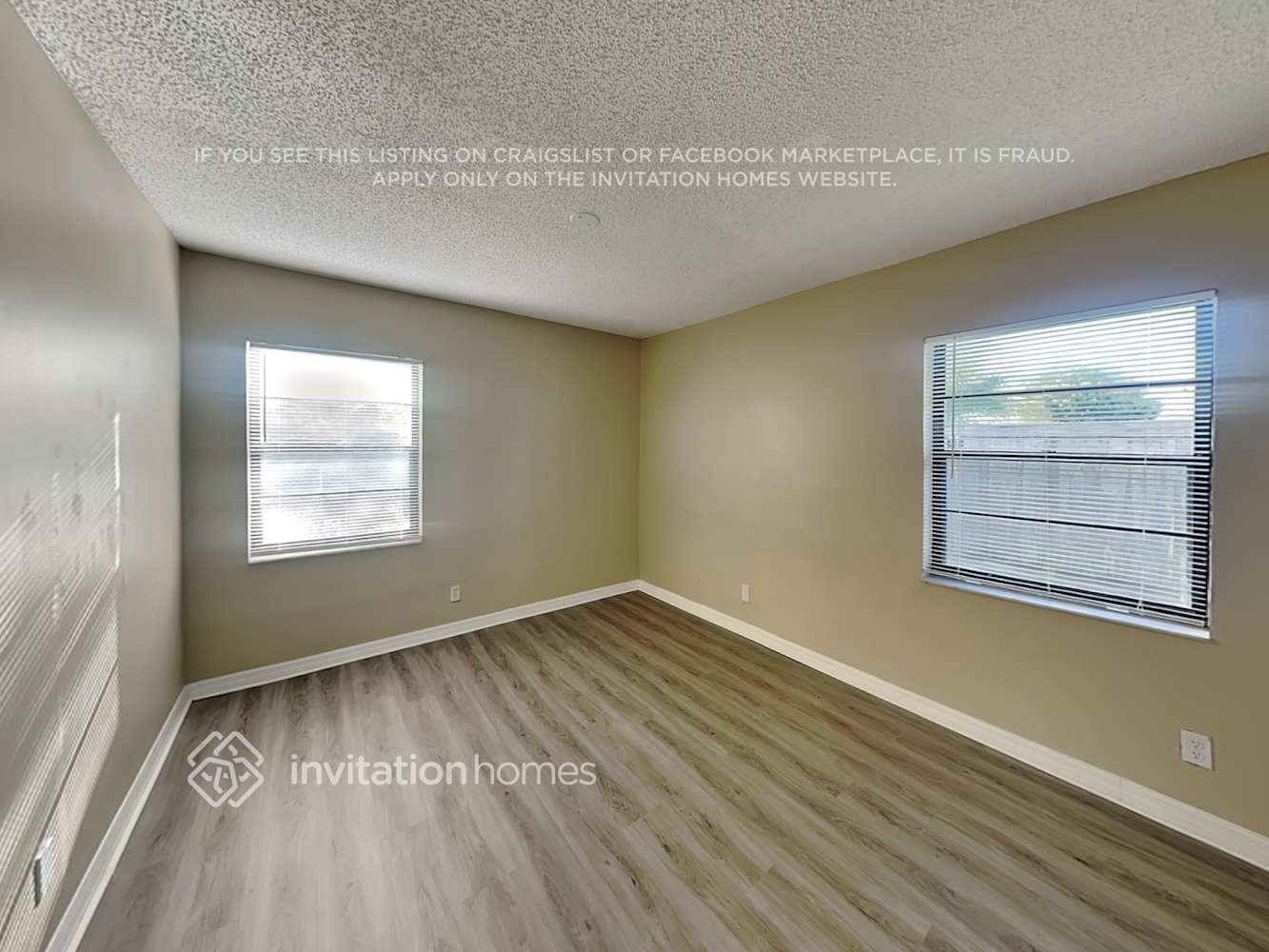 Building Photo - 9640 Richmond Cir