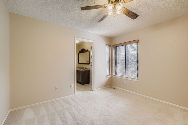 Building Photo - 953 Moorings Dr