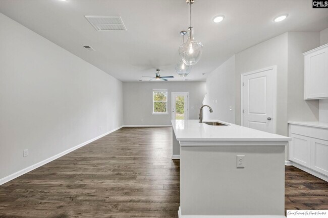 Building Photo - 231 Sunny Hl Dr