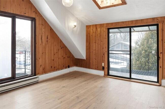 Building Photo - 378 Broadway