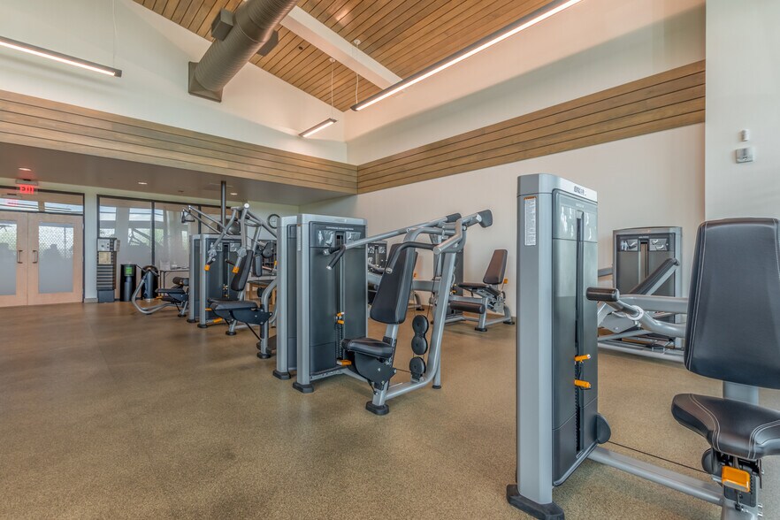 Building Photo - 25609 N Forest Rd