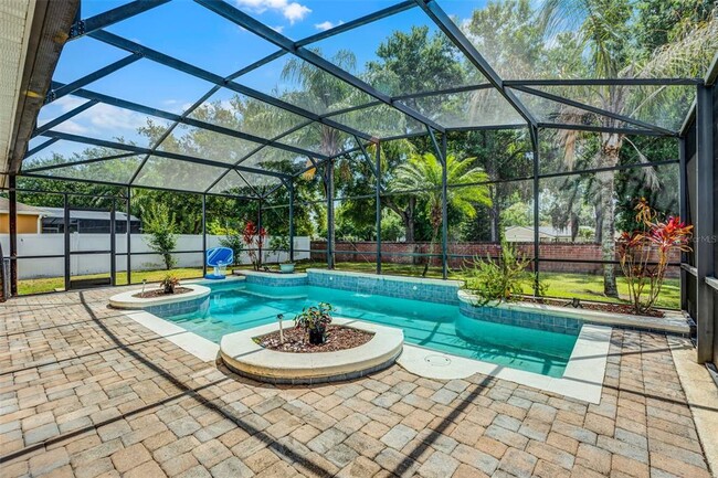 Building Photo - 4905 Legacy Oaks Dr