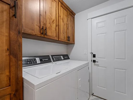 Building Photo - 526 Nicholas Lee Dr