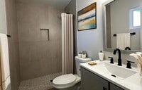 Building Photo - 6818 S Terrace Rd