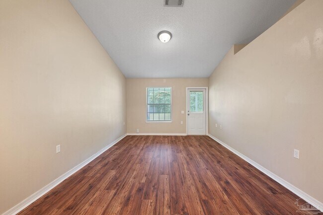 Building Photo - 9771 Cobblebrook Dr
