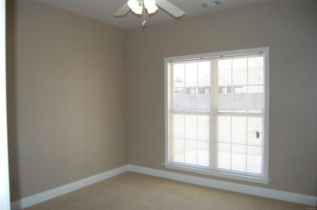 Building Photo - 108 Crenshaw Ct