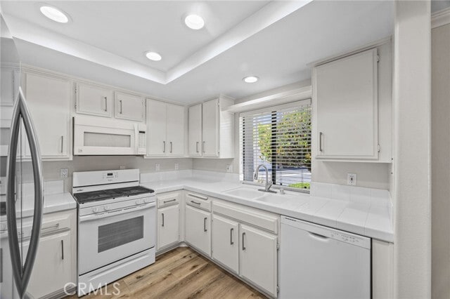 Building Photo - 8933 Yolo Cir
