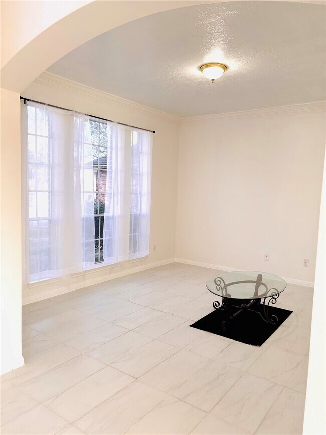 Building Photo - 18807 Forest Deer Rd