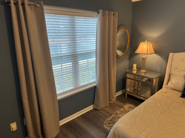 Building Photo - 139 Arlington Downs Blvd