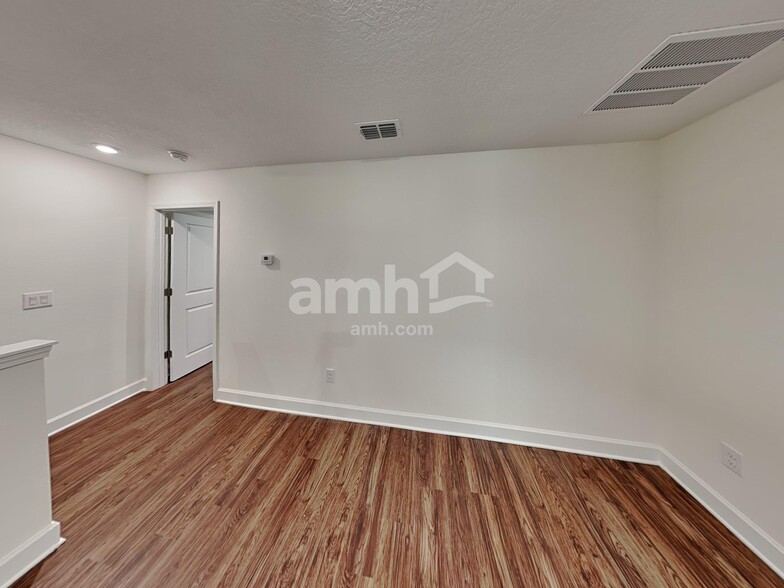 Building Photo - 8579 Belfort St