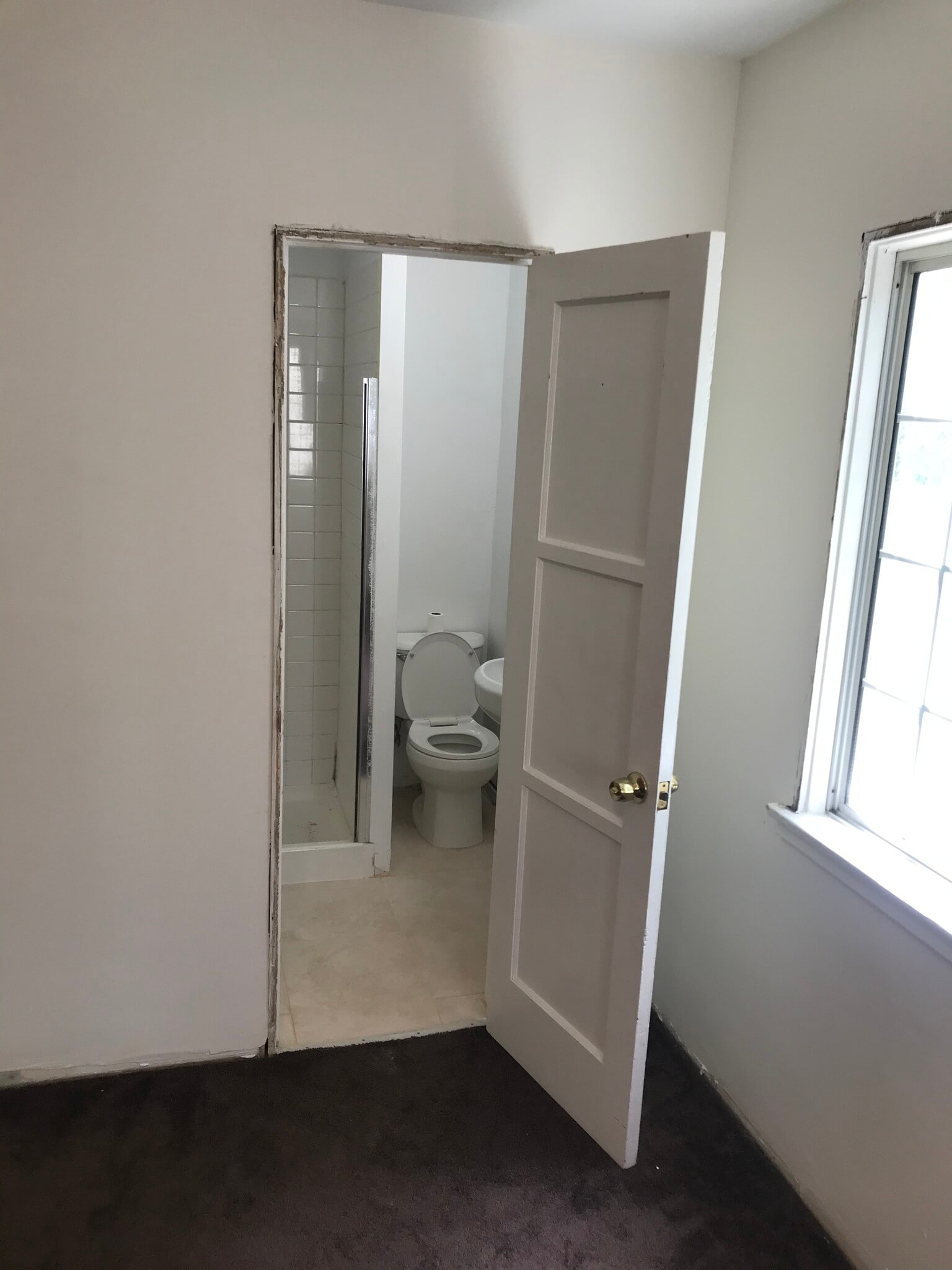 Master Bathroom - 5362 Monroe St