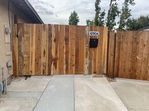 Building Photo - Terrific ADU home with private yard!