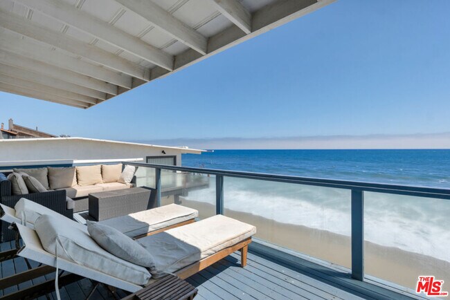 Building Photo - 24528 Malibu Rd