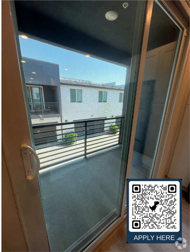 Building Photo - Move-In Special! 2 Weeks Free Rent – Moder...