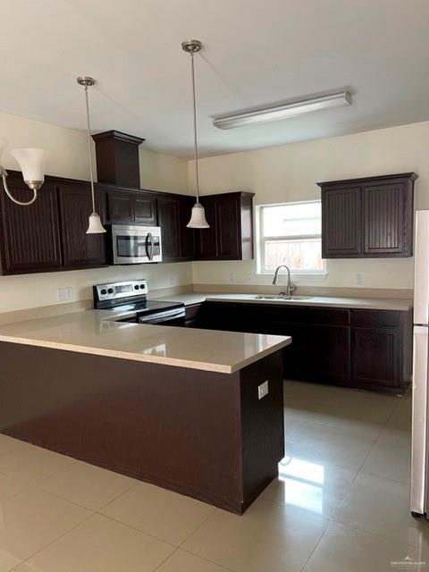 Building Photo - 1221 Upas Dr