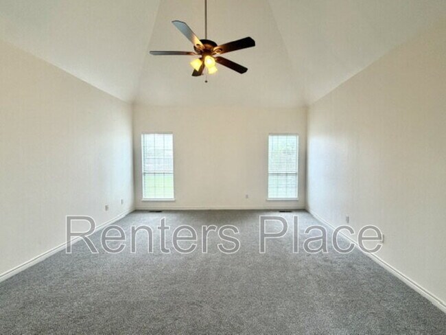 Building Photo - 8523 S 70th E Ave