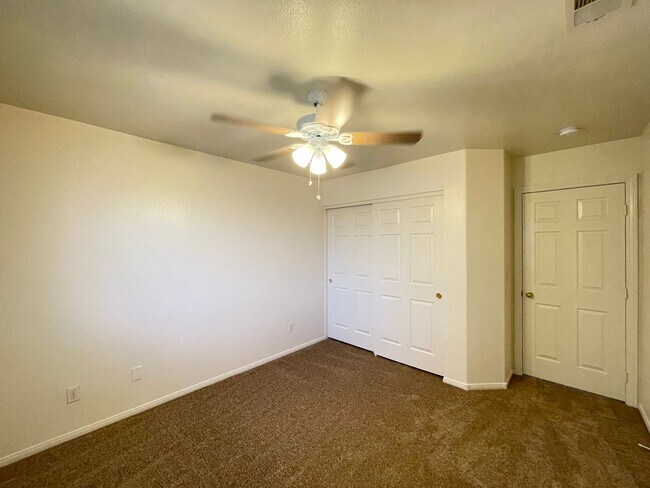 Building Photo - Aspenglen In The Crossing At Summerlin