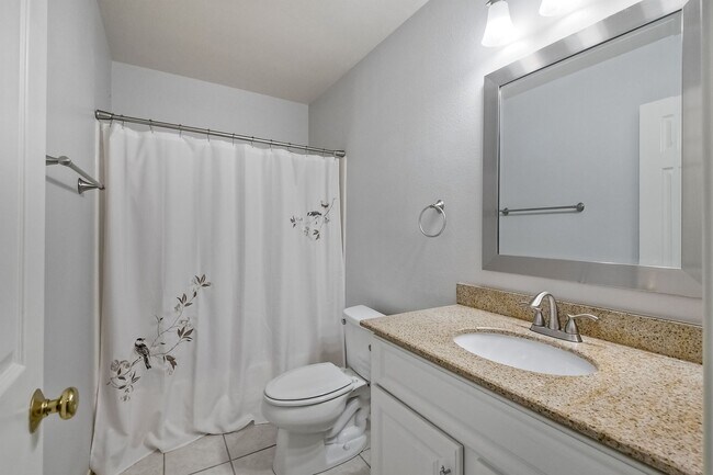 Building Photo - 1951 Swallow Ln