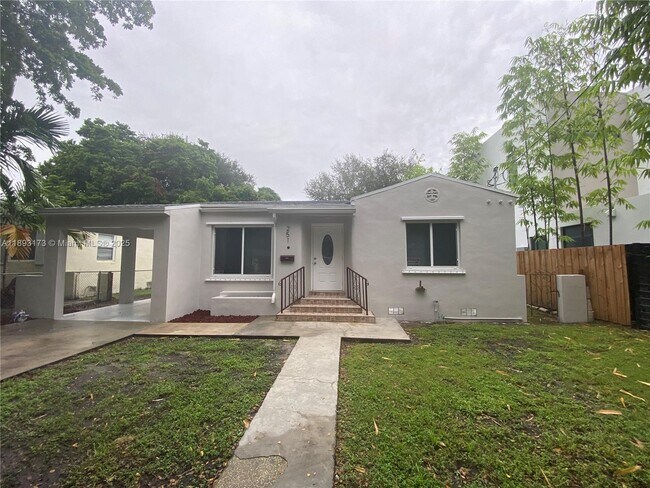 Primary Photo - 251 NW 41st St