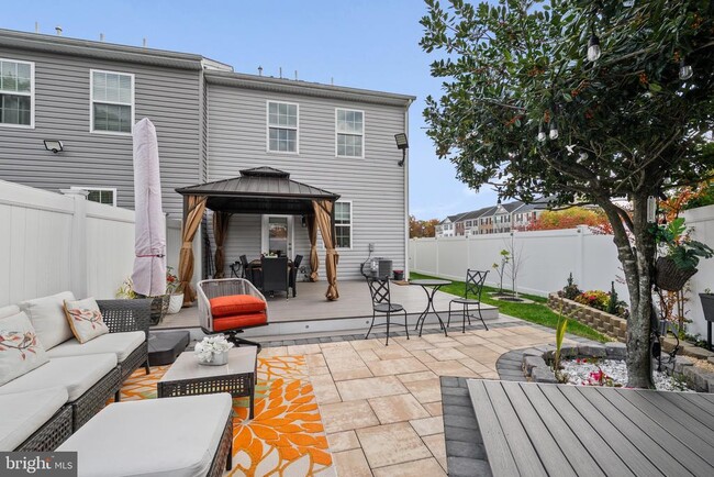 Building Photo - 1901 Graymount Way