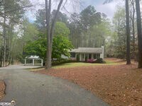 Building Photo - 745 Holland Rd