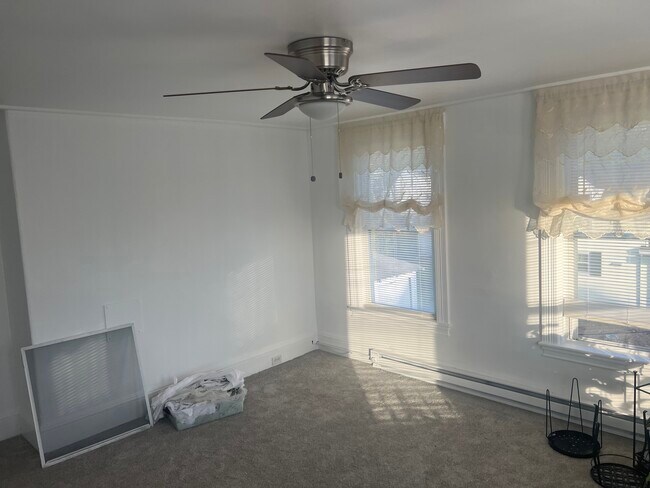 Building Photo - 86 Cottage St