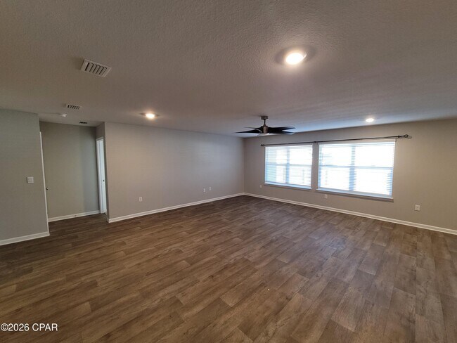 Building Photo - 5569 Mars Hl Ln