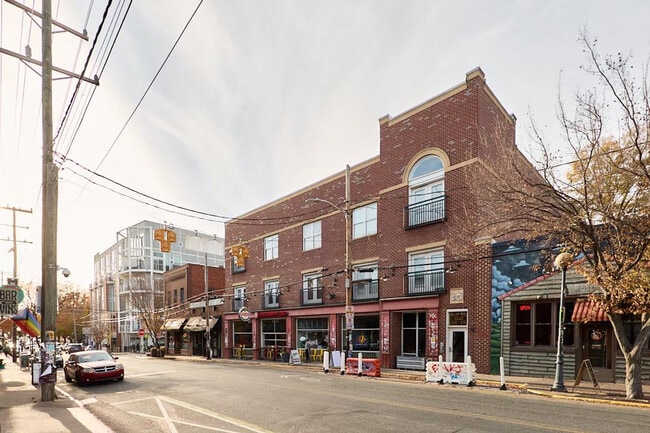 Building Photo - 403 E 33rd St