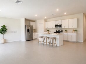 Building Photo - 17332 CANTU Ct