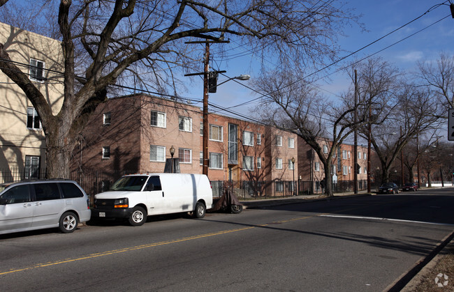 Building Photo - The Jackson Apartments