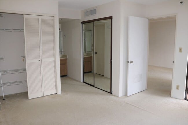 Building Photo - Let this be your new home