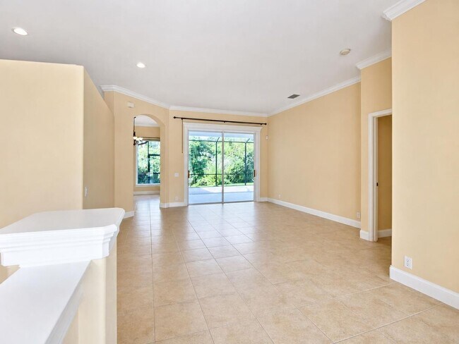 Building Photo - Now Available for Rent – 4/3 with flex room