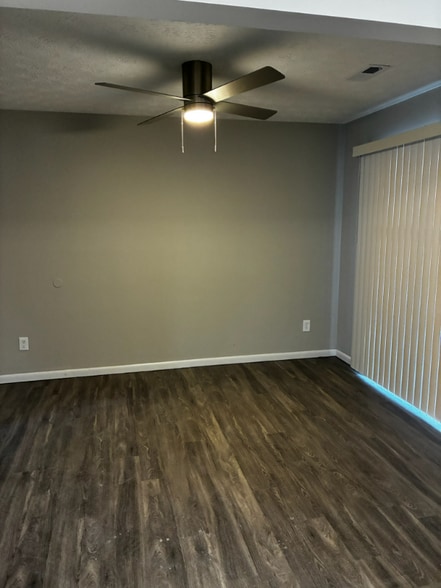 Building Photo - 720 Ohio Pike