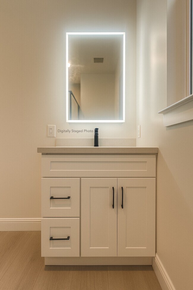 Building Photo - Tehama