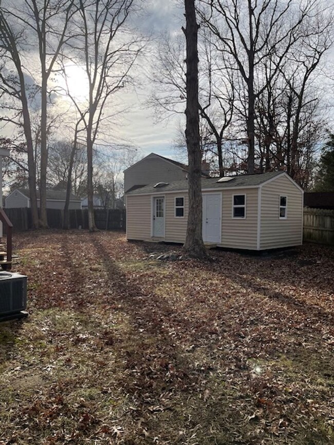 Building Photo - Cozy 3-Bedroom Home Available Now in Ashland!