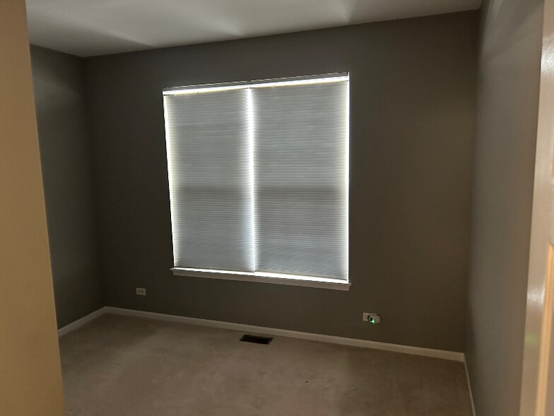 Building Photo - 3050 Nicklaus Ln