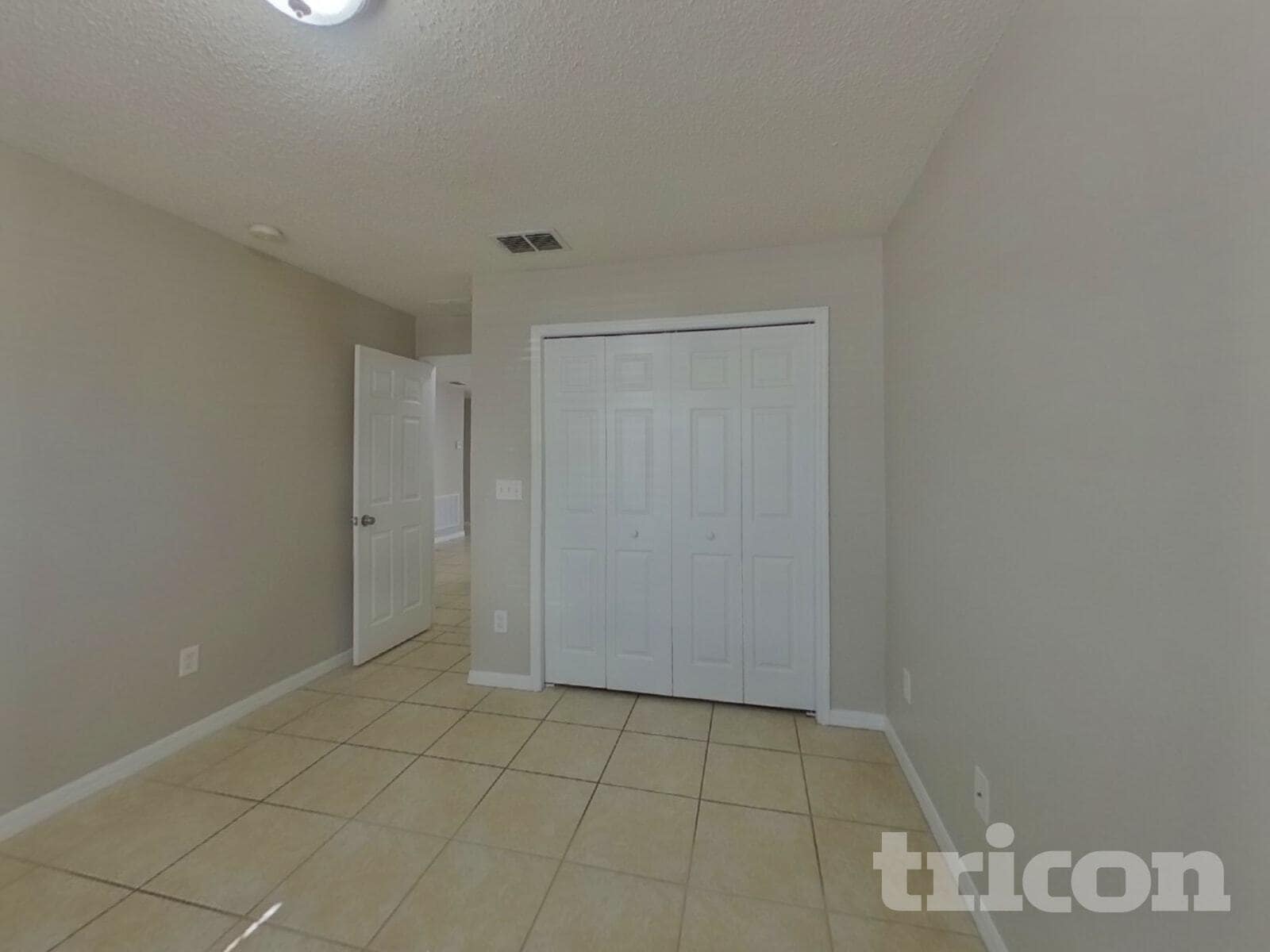 Building Photo - 3247 Amberley Park Cir