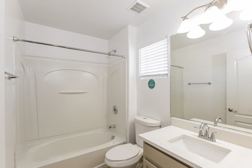 Building Photo - 10260 E Isleta Ave