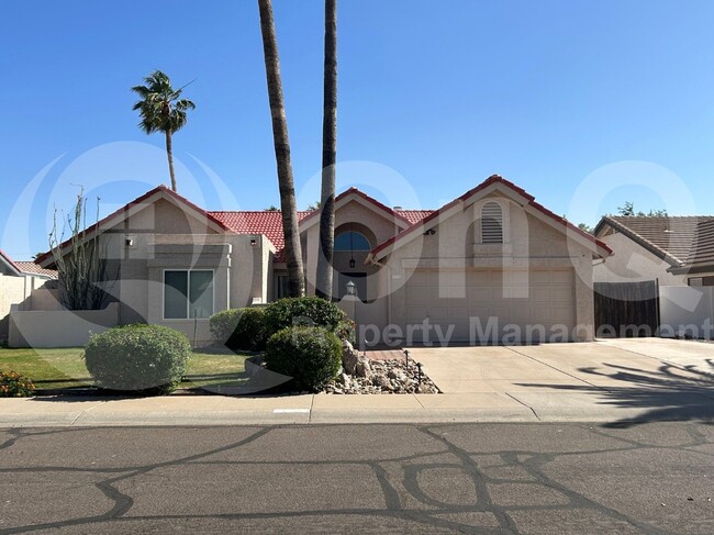 Primary Photo - 11115 E Mercer Ln