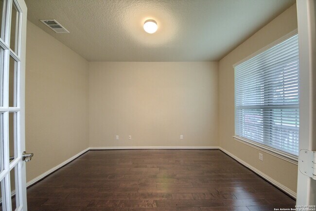 Building Photo - NOW OFFERING 50% OFF 1ST MONTH'S RENT!