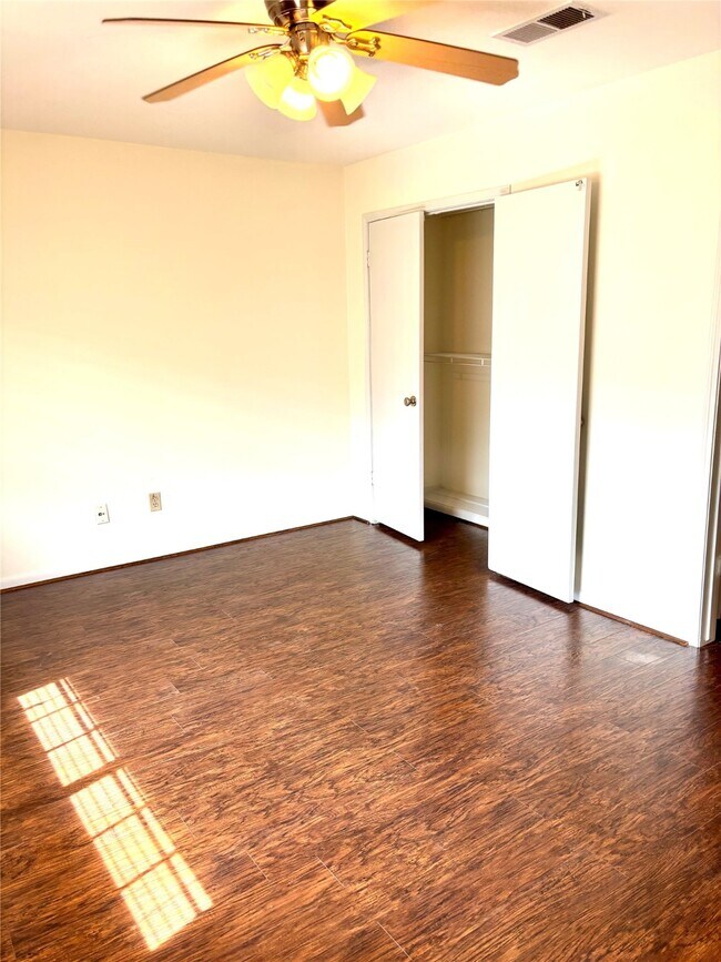 Building Photo - 2304 Winrock Blvd